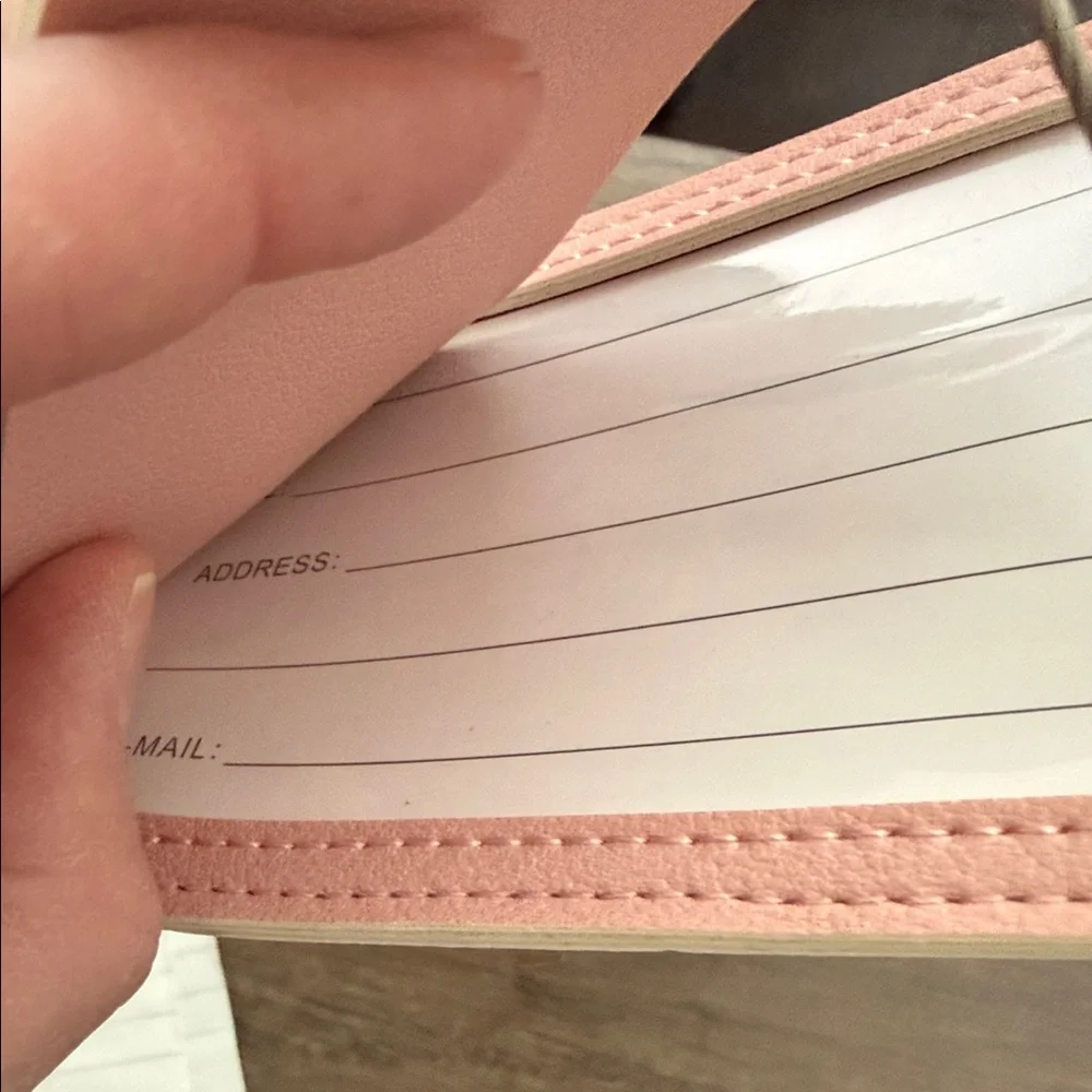 Pink and Gold Luggage Tag $5 Add on to bundle - Picture 3 of 3